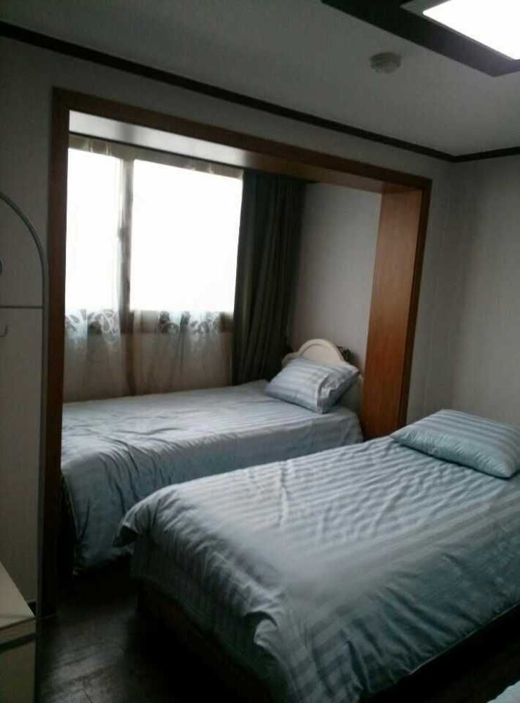 K Star Road Guesthouse - Hostel Seoul Exteriör bild