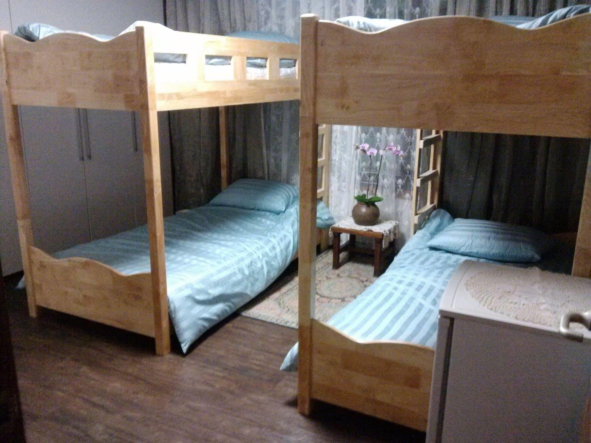 K Star Road Guesthouse - Hostel Seoul Exteriör bild